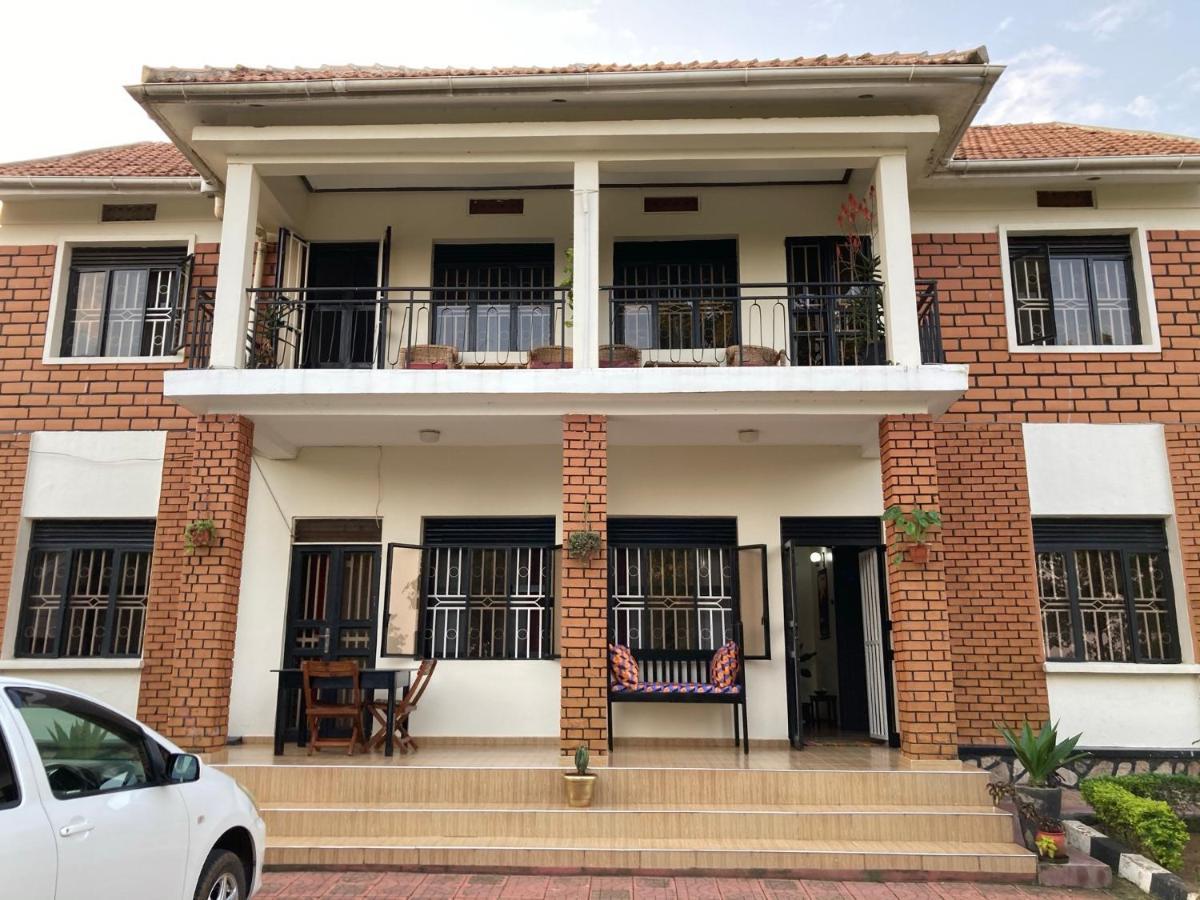 Okra House Hotel Entebbe Kültér fotó
