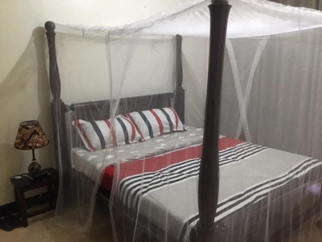 Okra House Hotel Entebbe Kültér fotó