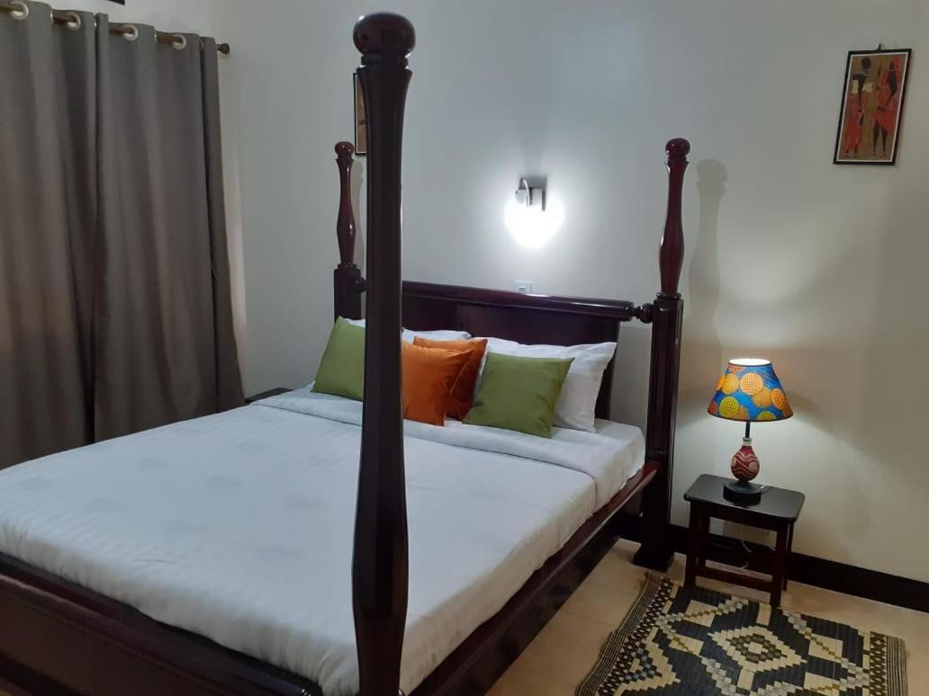 Okra House Hotel Entebbe Kültér fotó